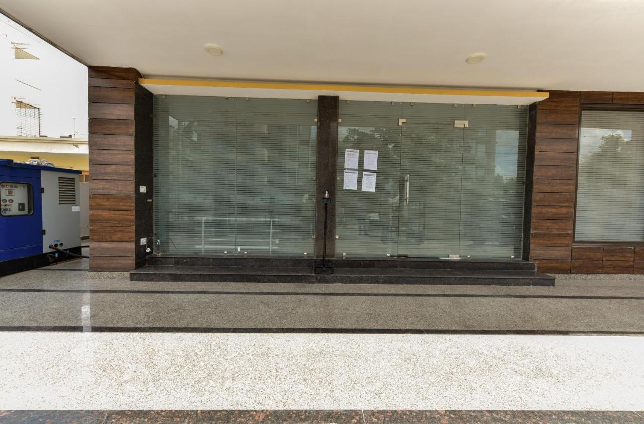 Hotel Luxury Collection Gurgaon Exterior photo